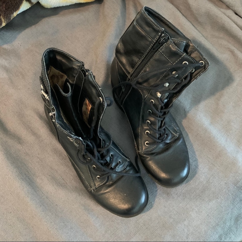 Guess Combat Boots